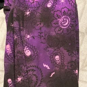Halloween leggings, size Medium (7-8)